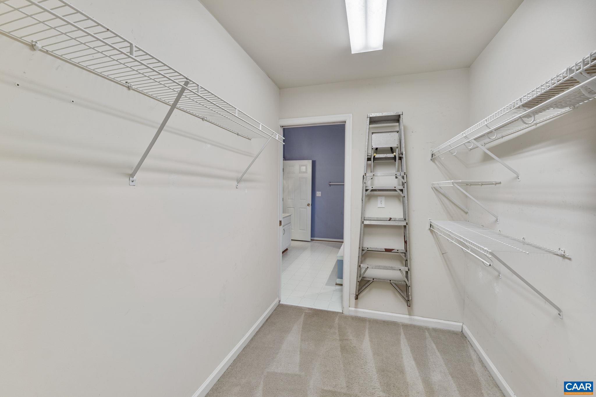 LAKE MONTICELLO - Residential