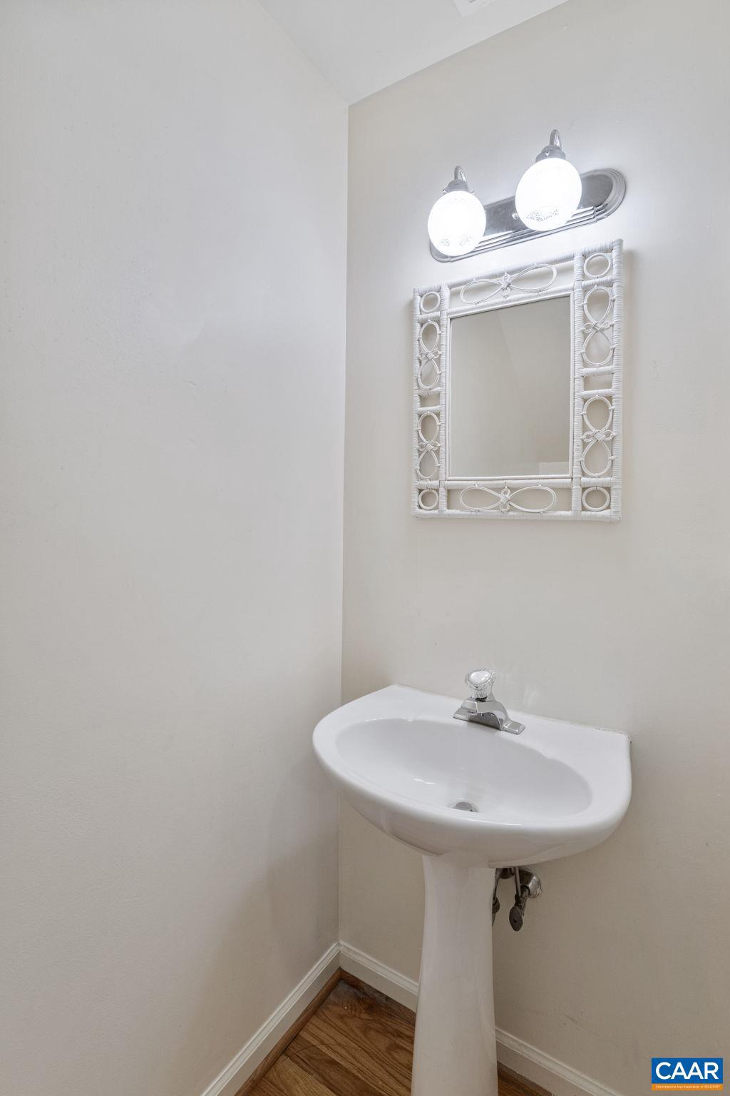 LAKE MONTICELLO - Residential