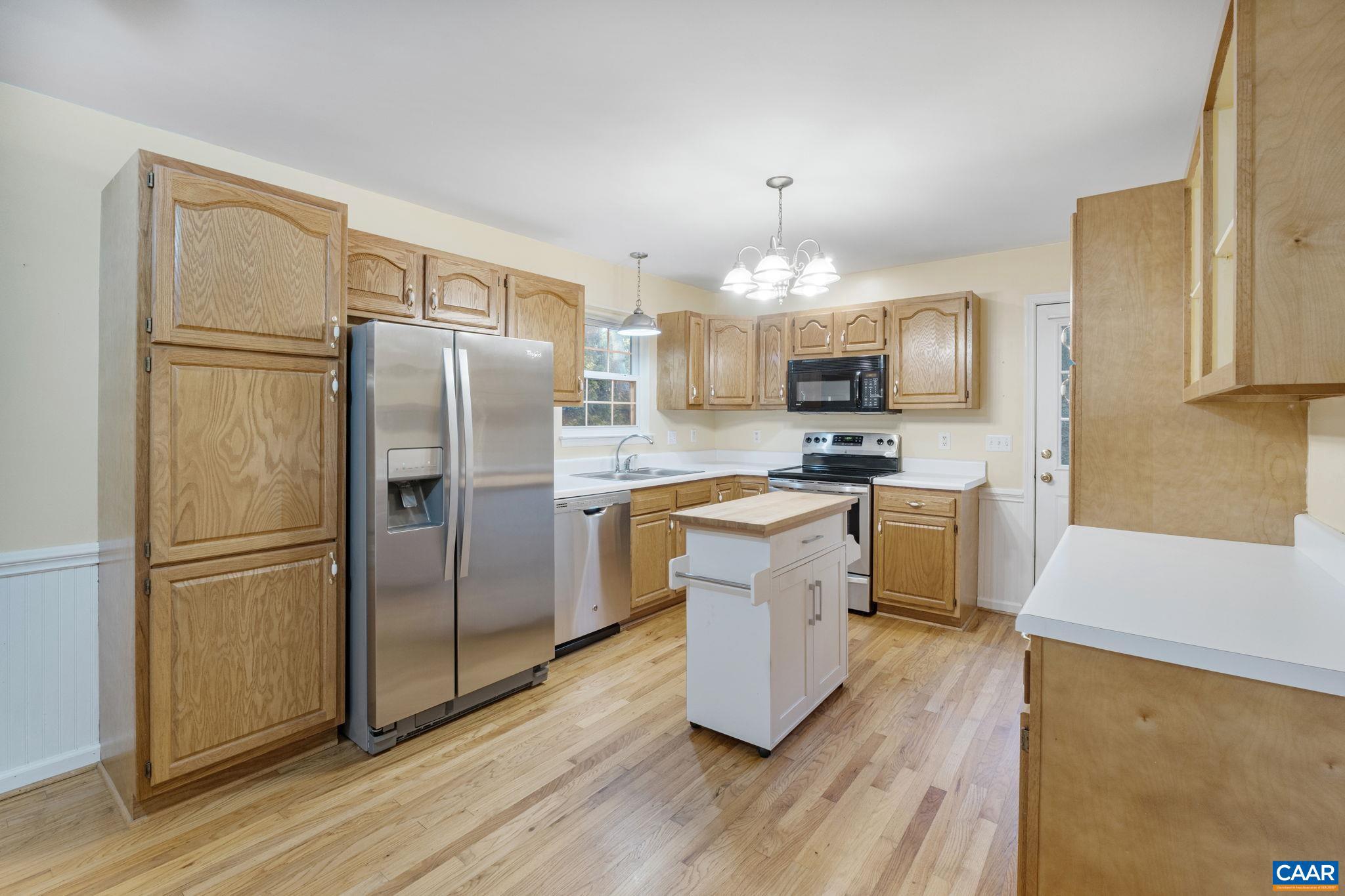 LAKE MONTICELLO - Residential