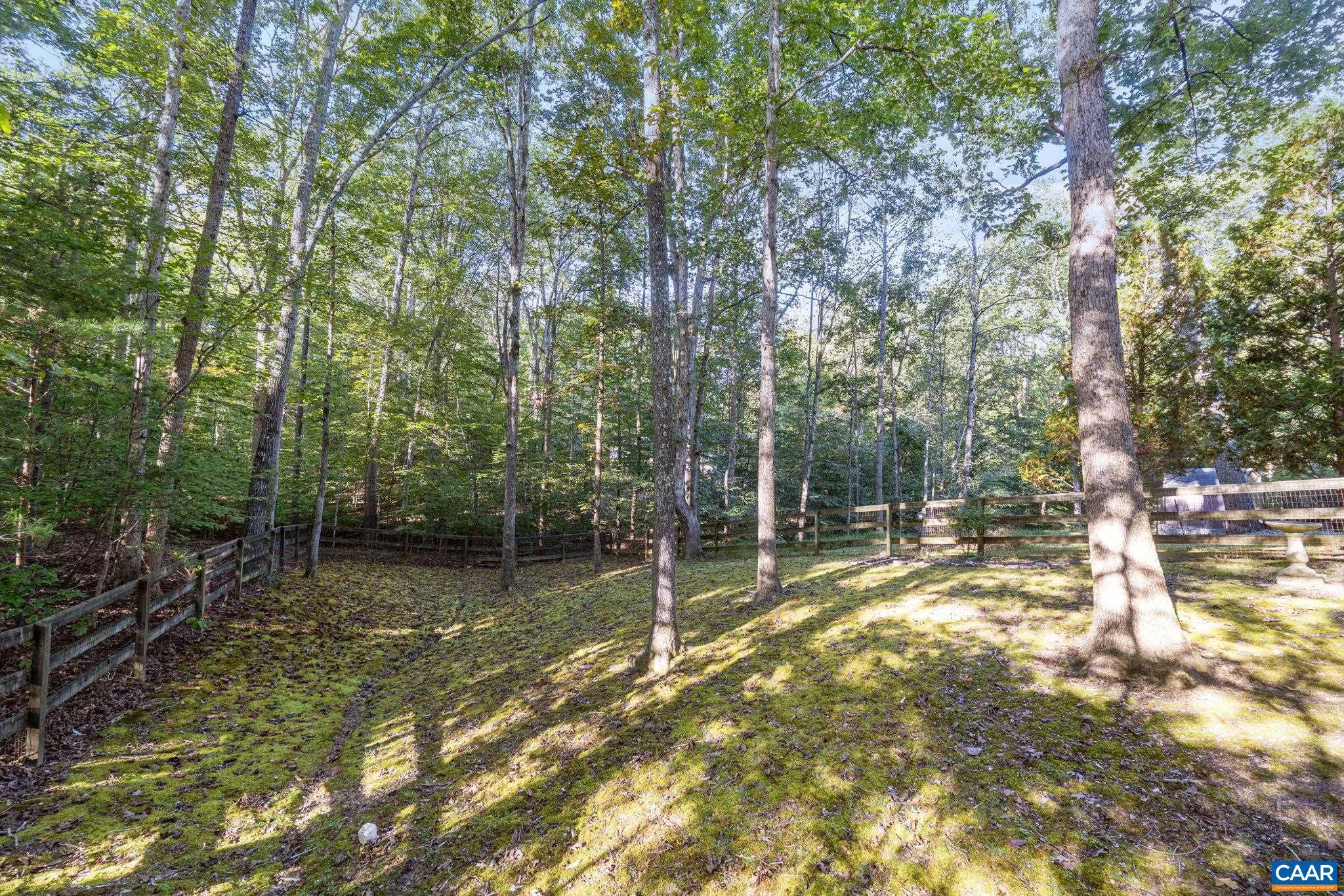 LAKE MONTICELLO - Residential