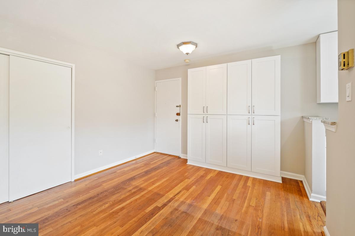 GLEN MANOR - Residential