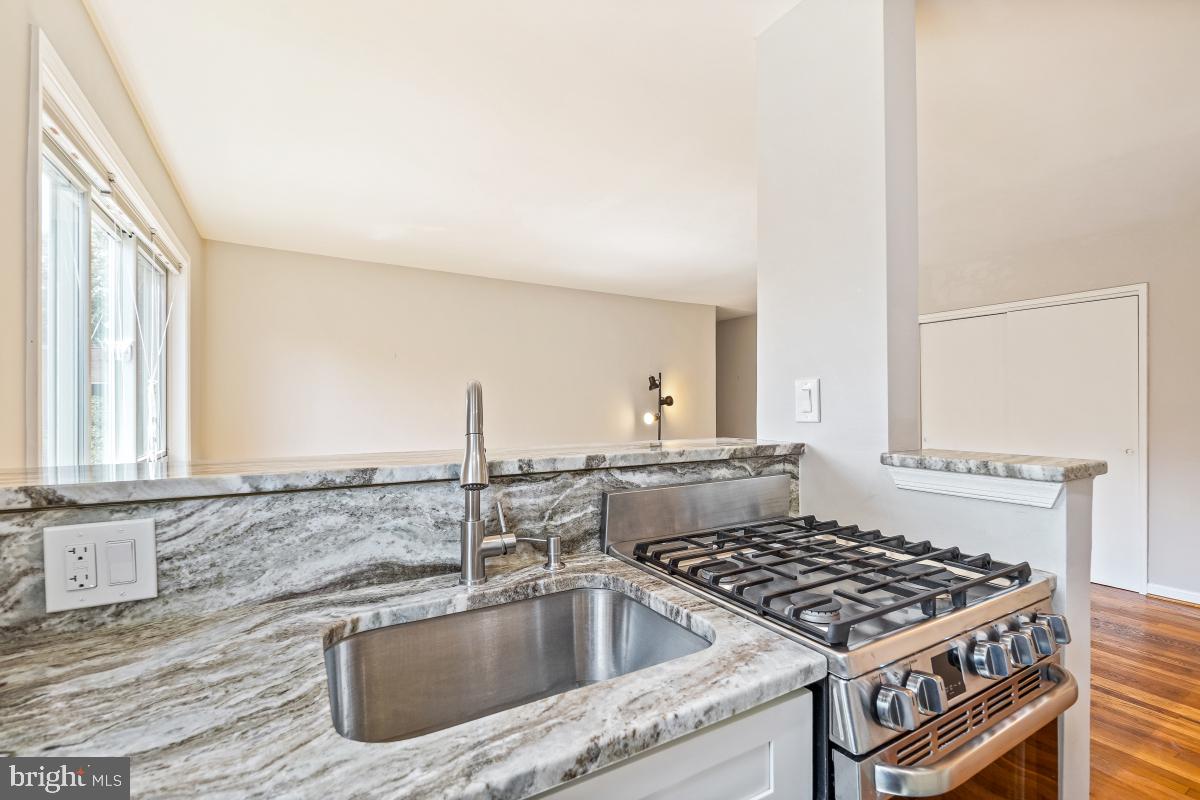 GLEN MANOR - Residential