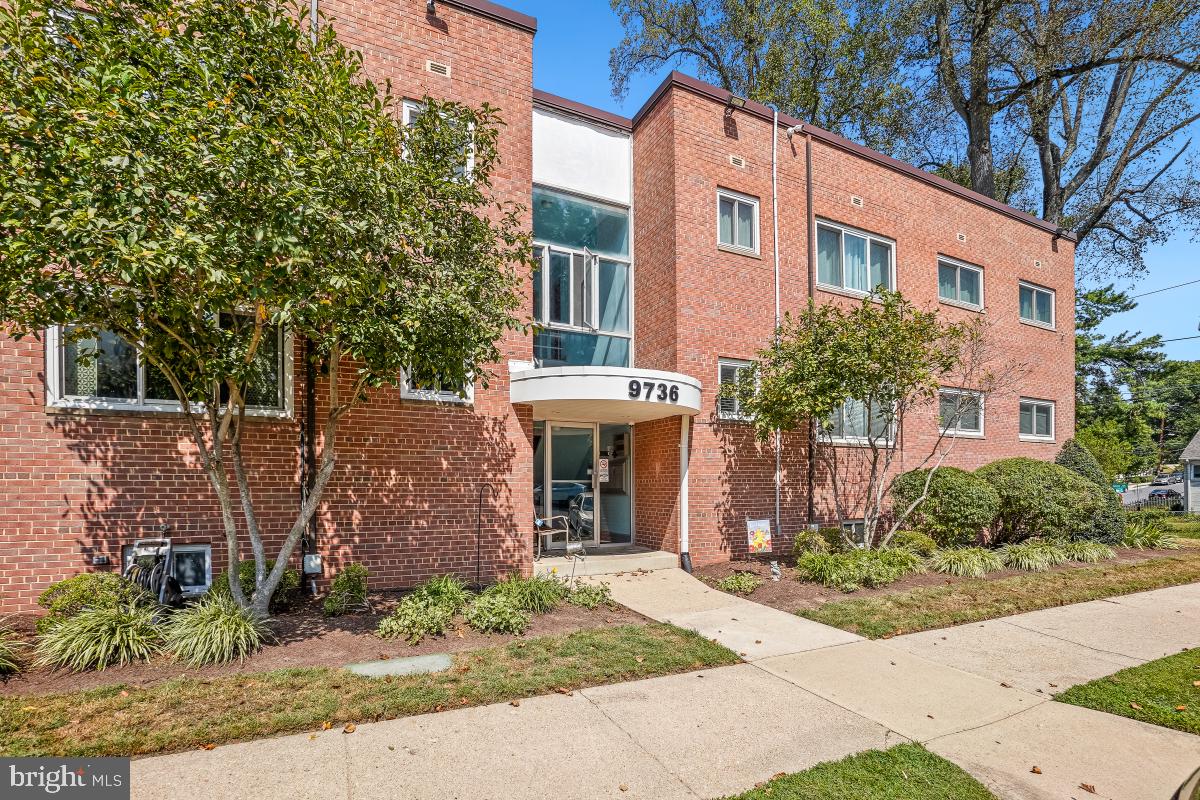 GLEN MANOR - Residential