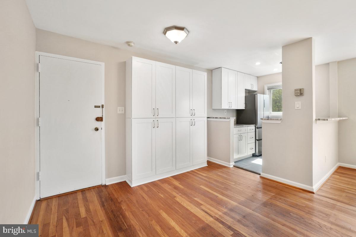 GLEN MANOR - Residential