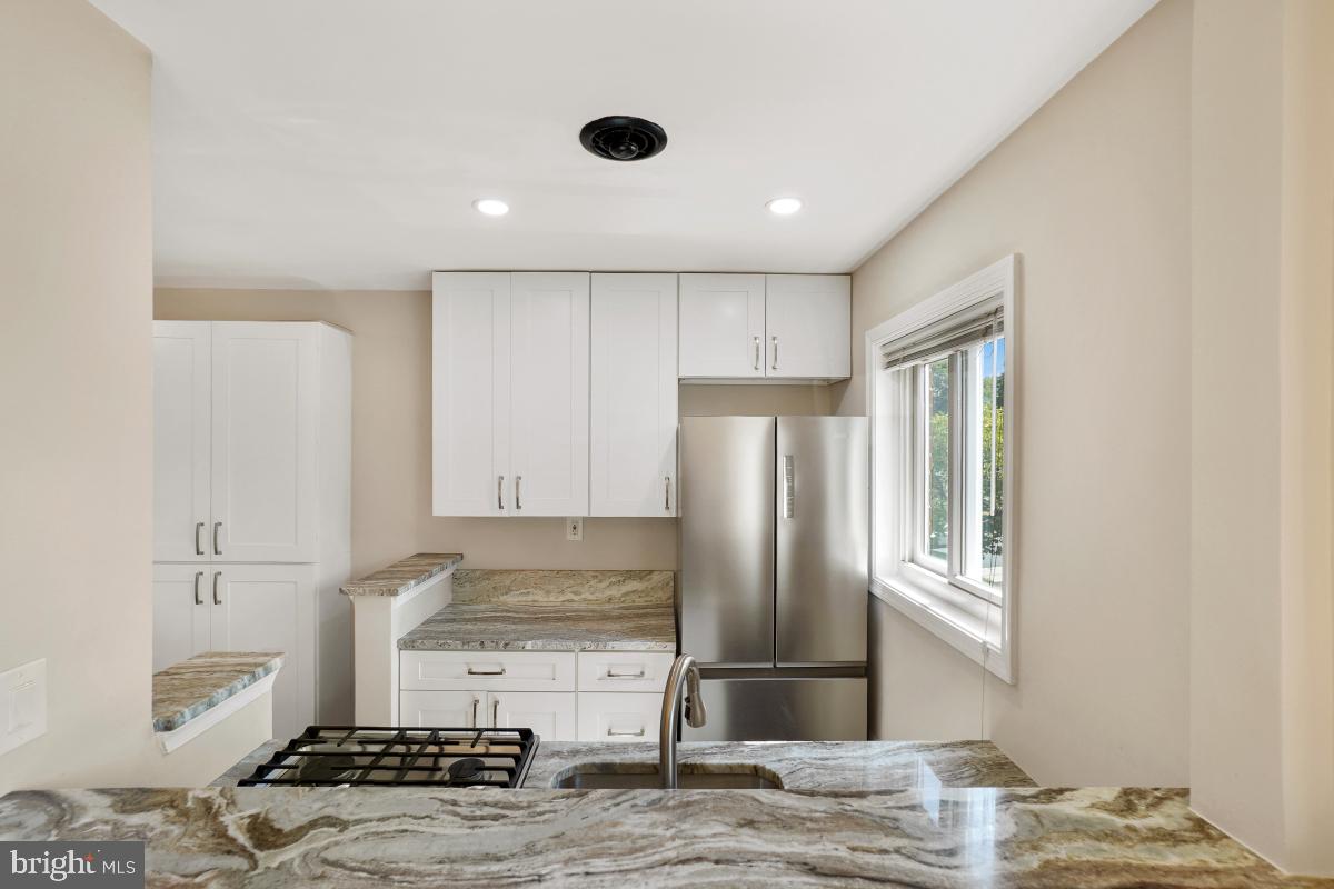 GLEN MANOR - Residential