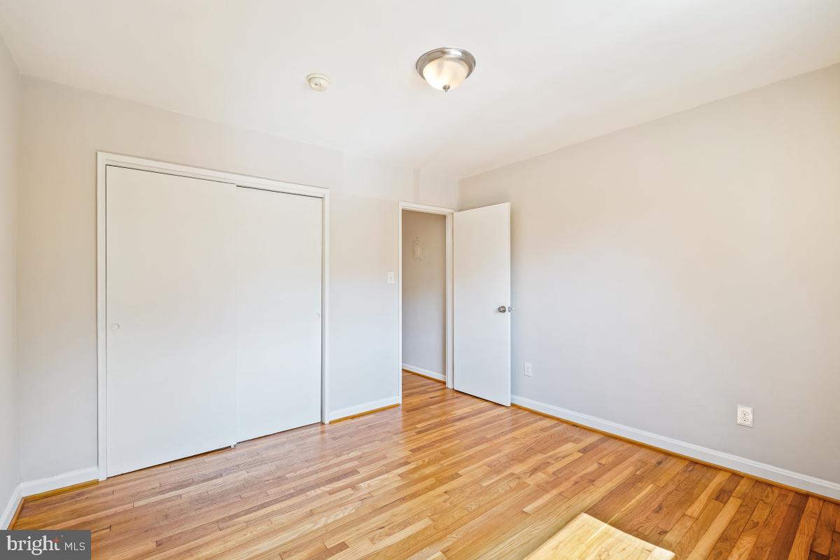 GLEN MANOR - Residential