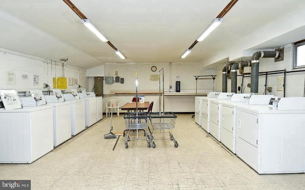 GLEN MANOR - Residential