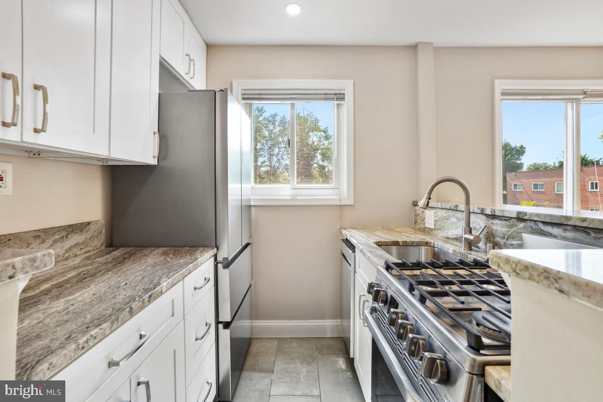 GLEN MANOR - Residential