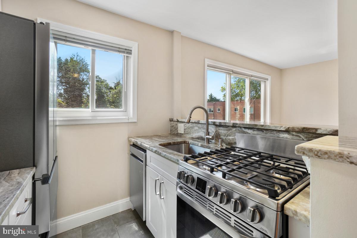 GLEN MANOR - Residential