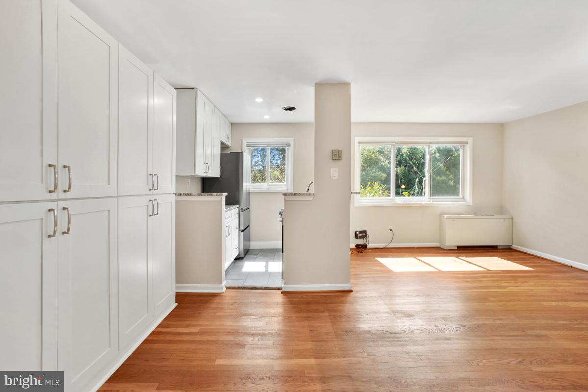 GLEN MANOR - Residential