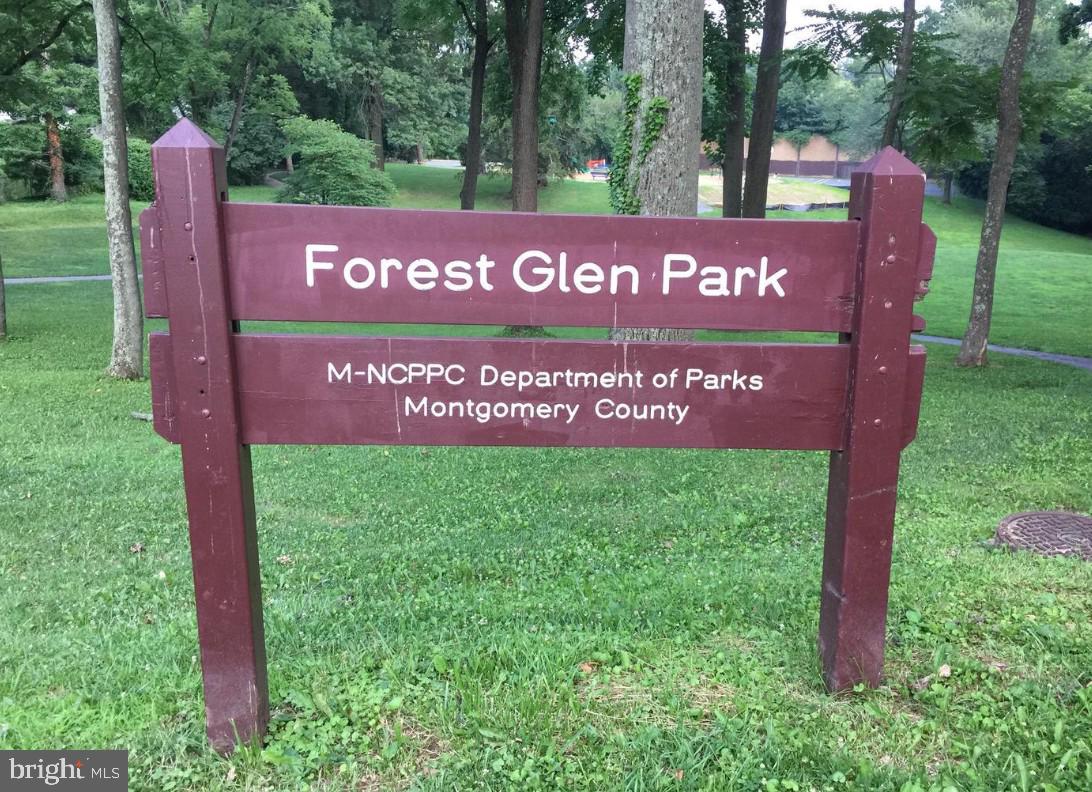 GLEN MANOR - Residential