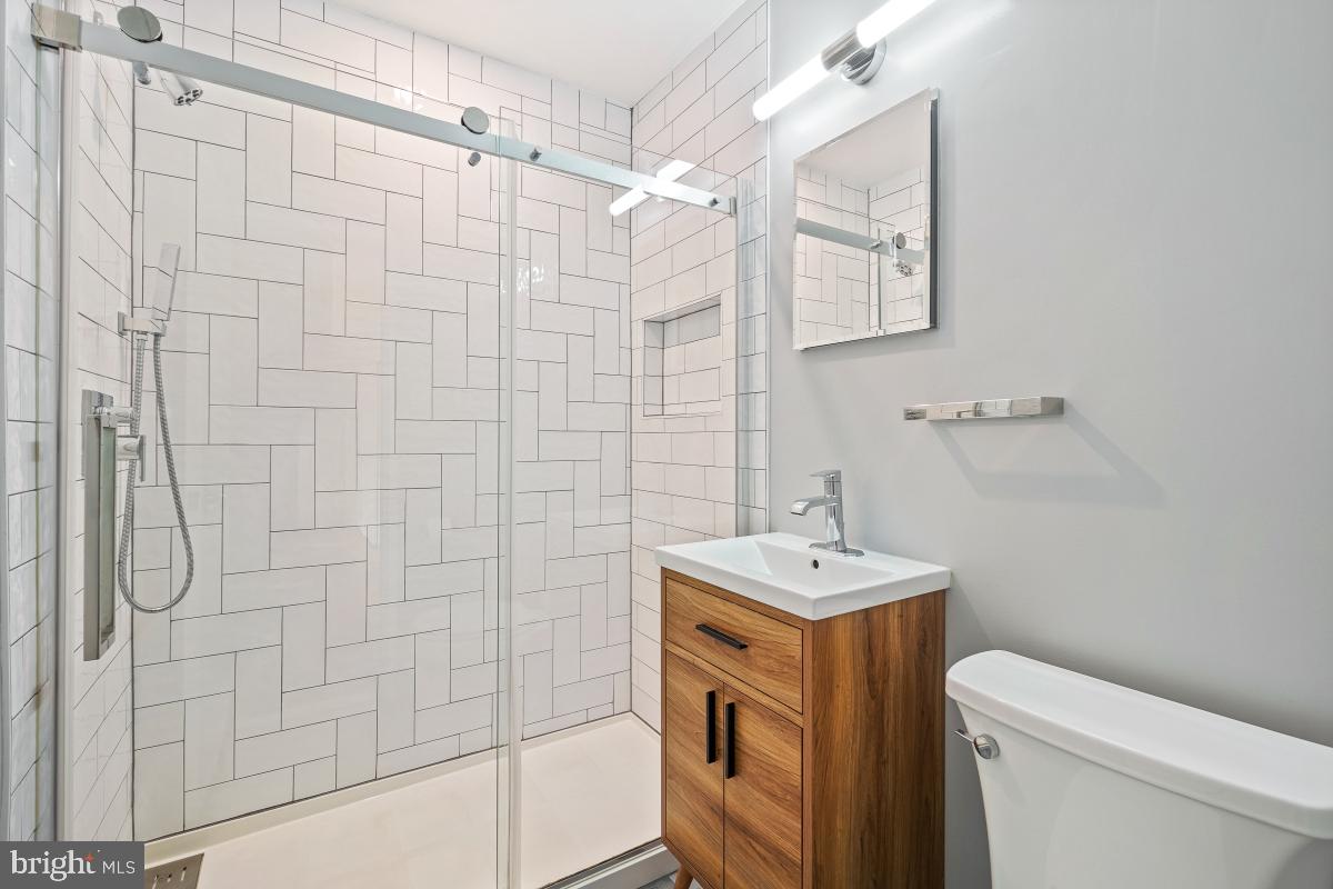 GLEN MANOR - Residential