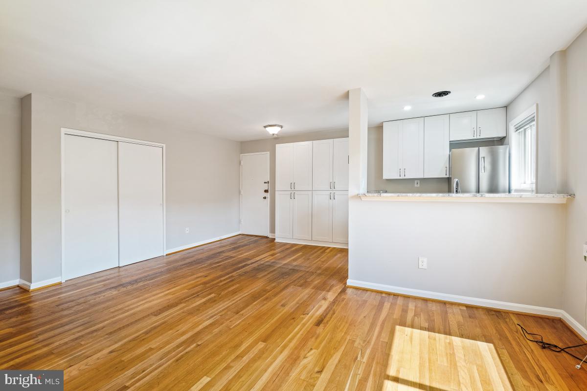 GLEN MANOR - Residential