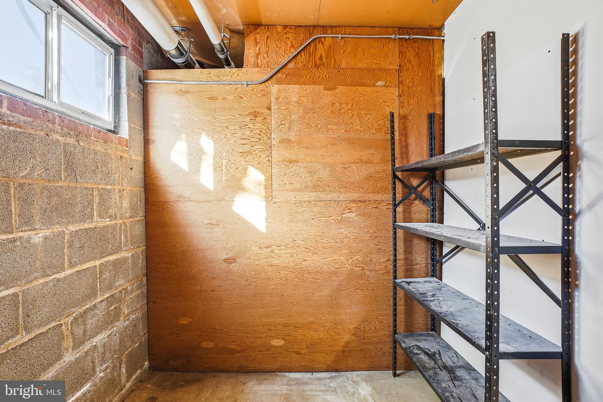 GLEN MANOR - Residential