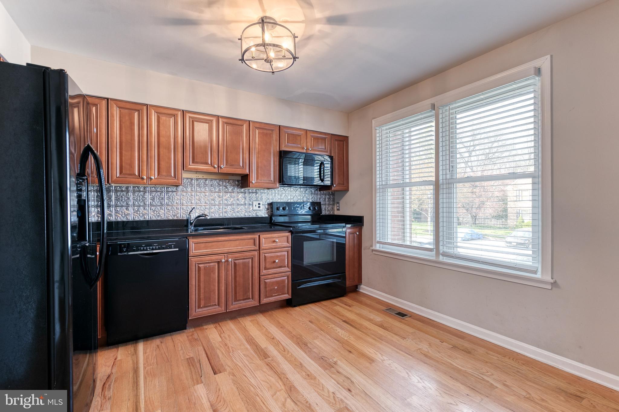 MAYS CHAPEL VILLAGE - Residential Lease