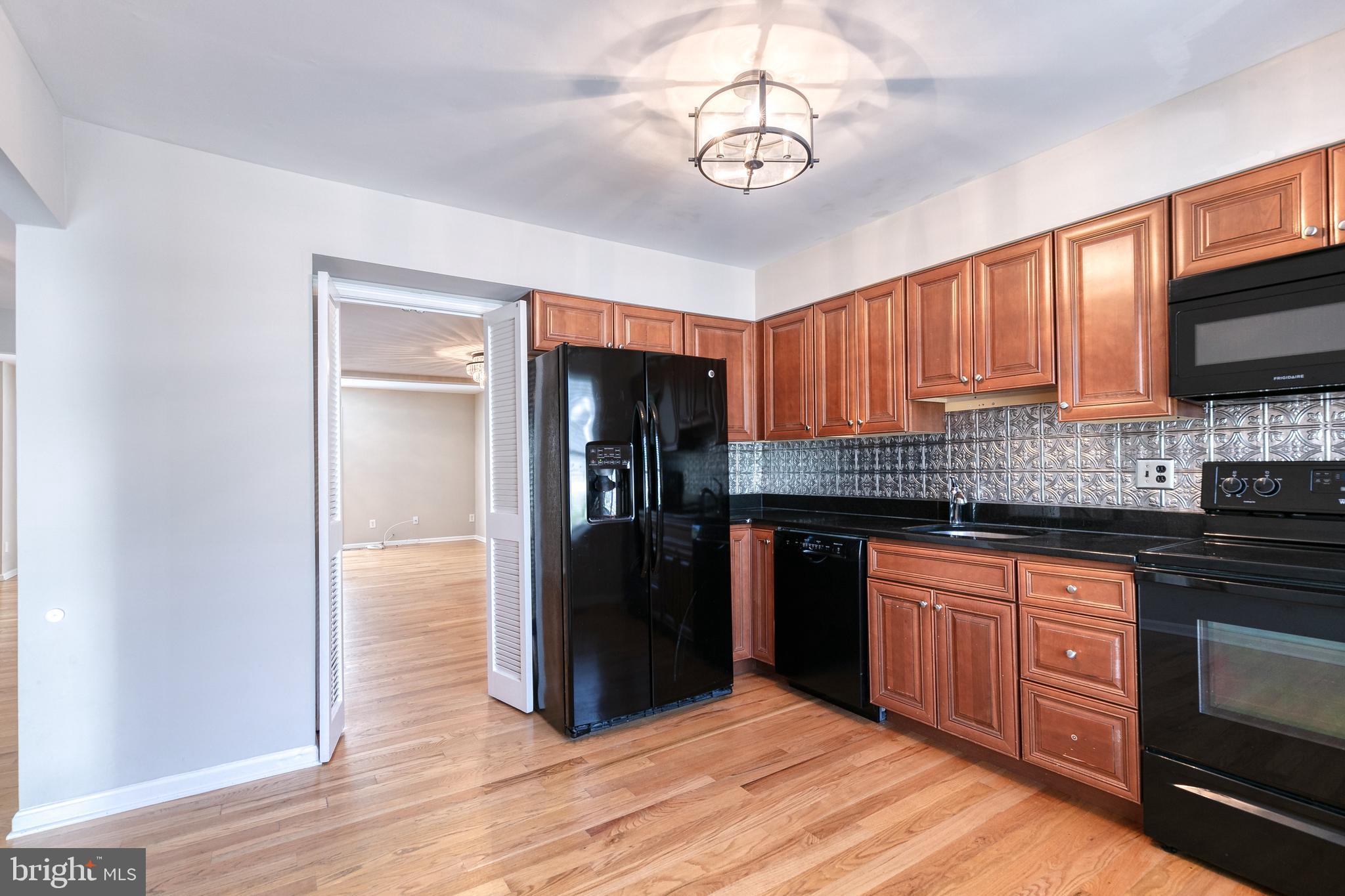 MAYS CHAPEL VILLAGE - Residential Lease