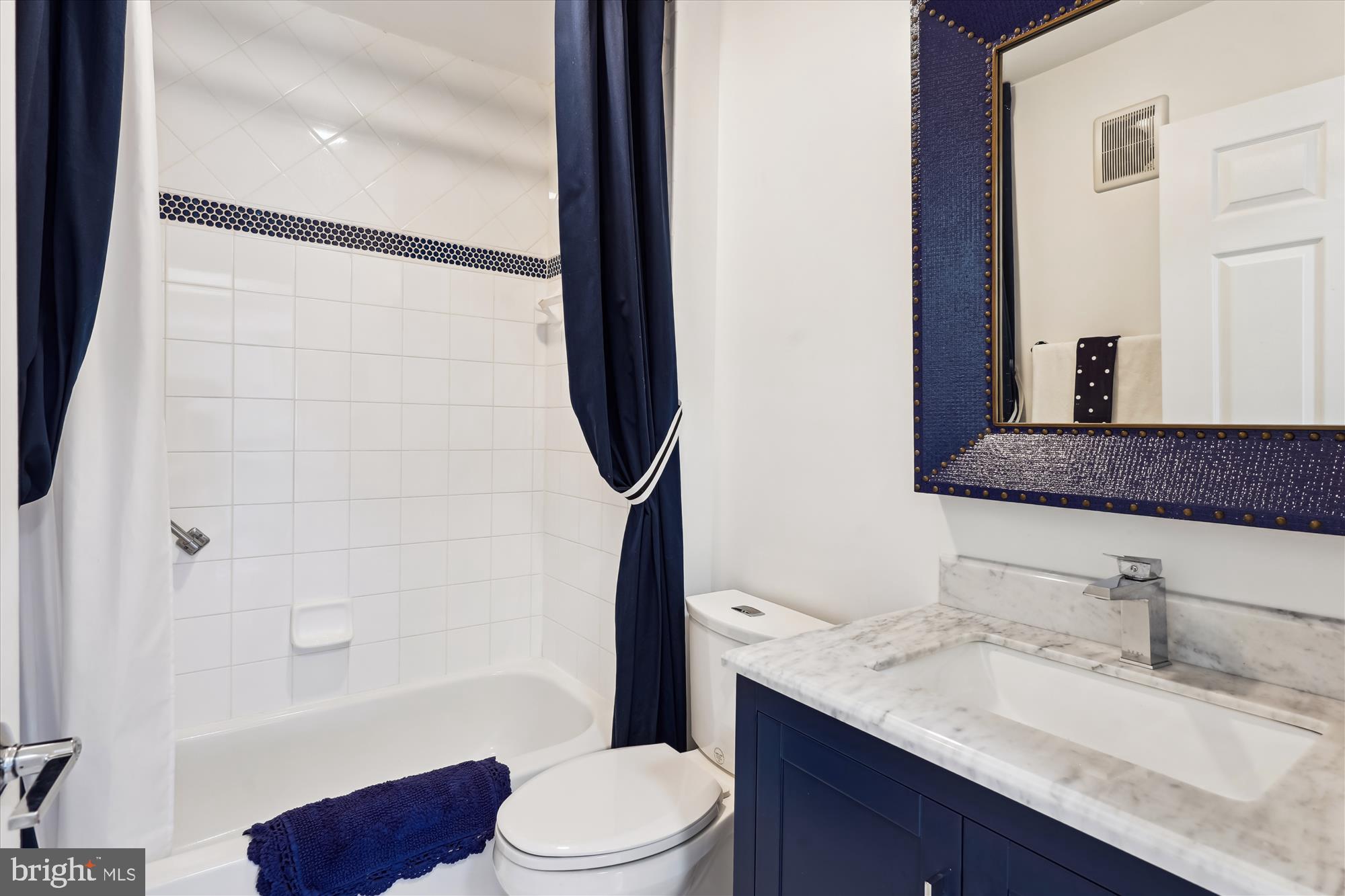 NORTH POTOMAC VILLAGE - Residential