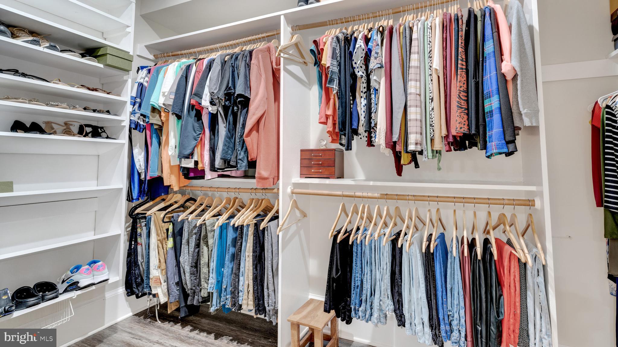 KERRICK MANOR - Residential