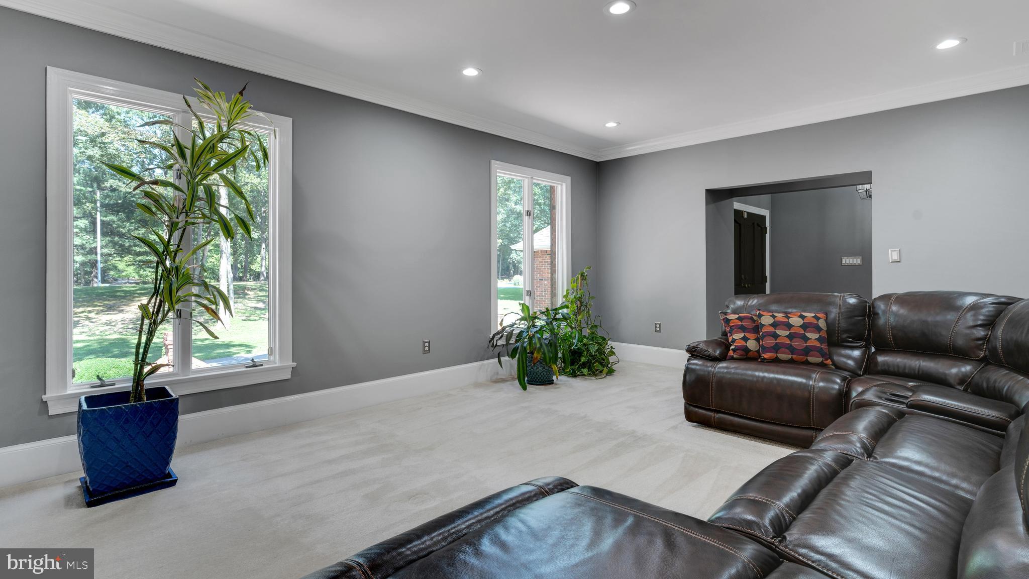 KERRICK MANOR - Residential