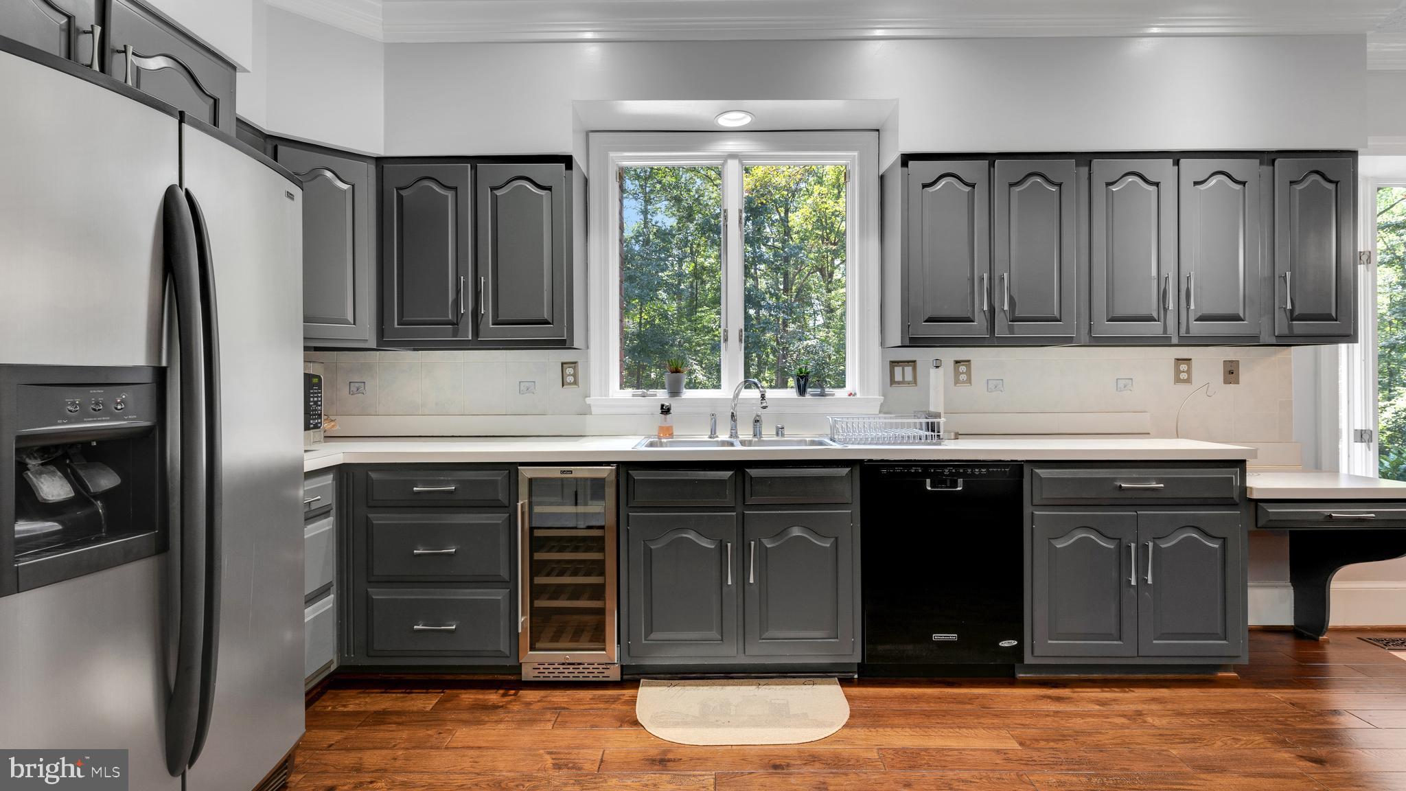 KERRICK MANOR - Residential