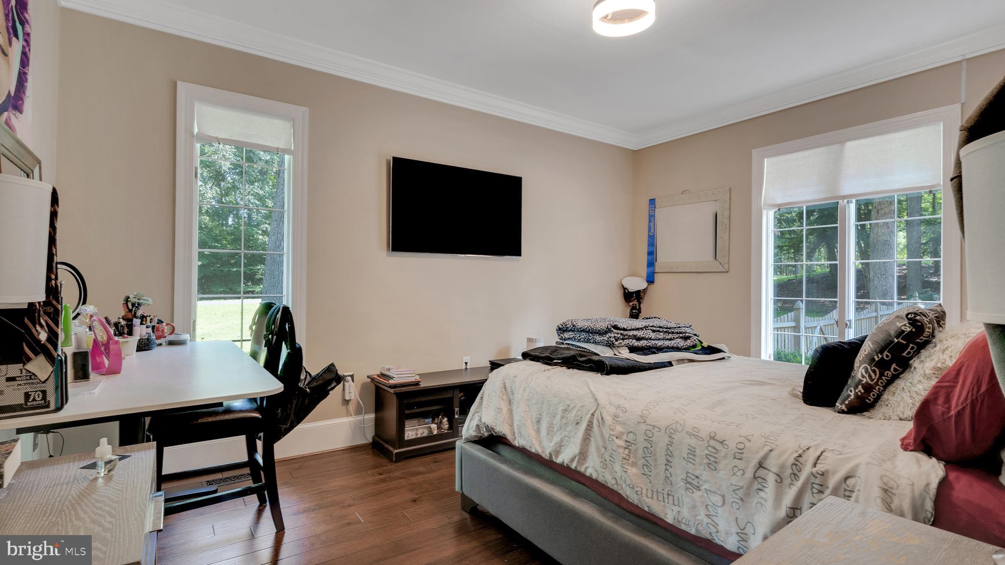 KERRICK MANOR - Residential