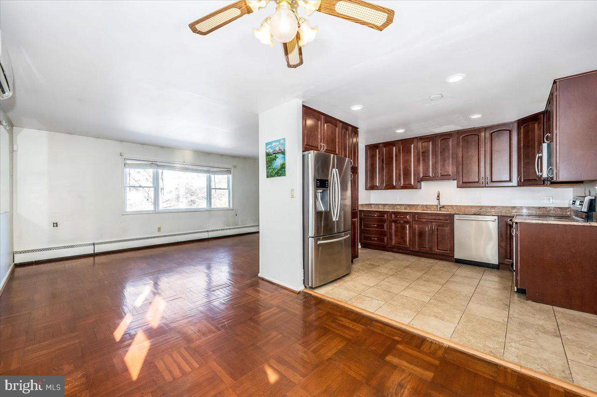 WYNNEWOOD - Residential