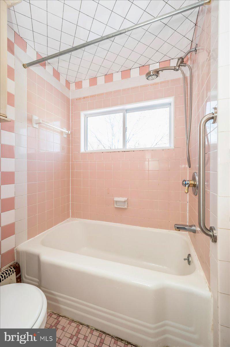 WYNNEWOOD - Residential