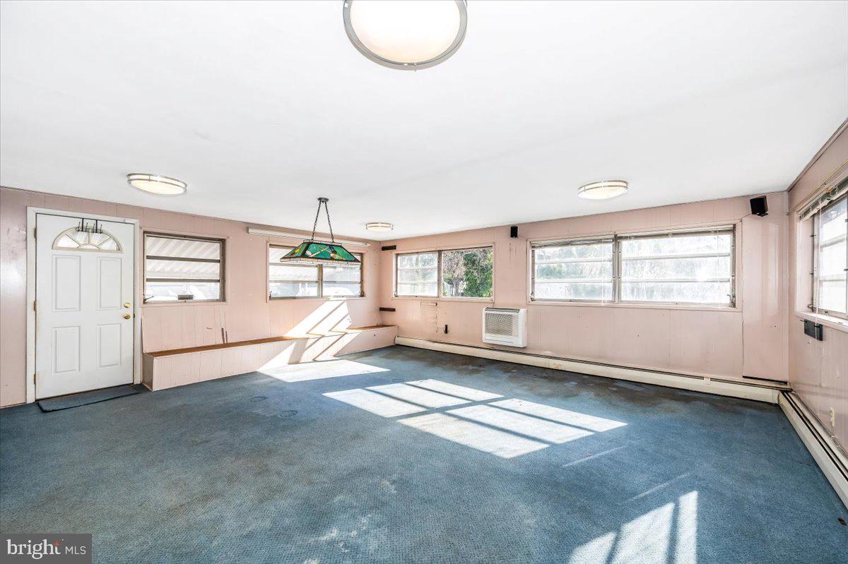 WYNNEWOOD - Residential