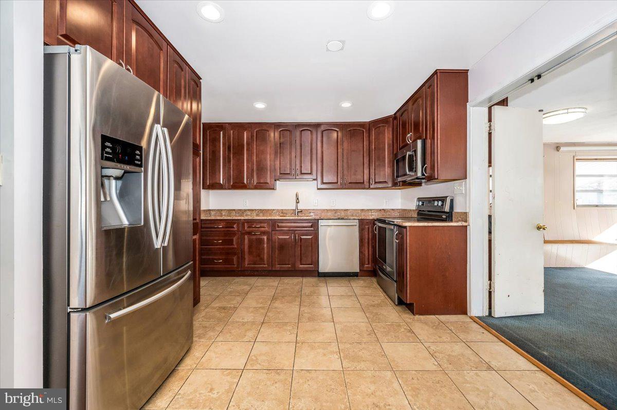 WYNNEWOOD - Residential