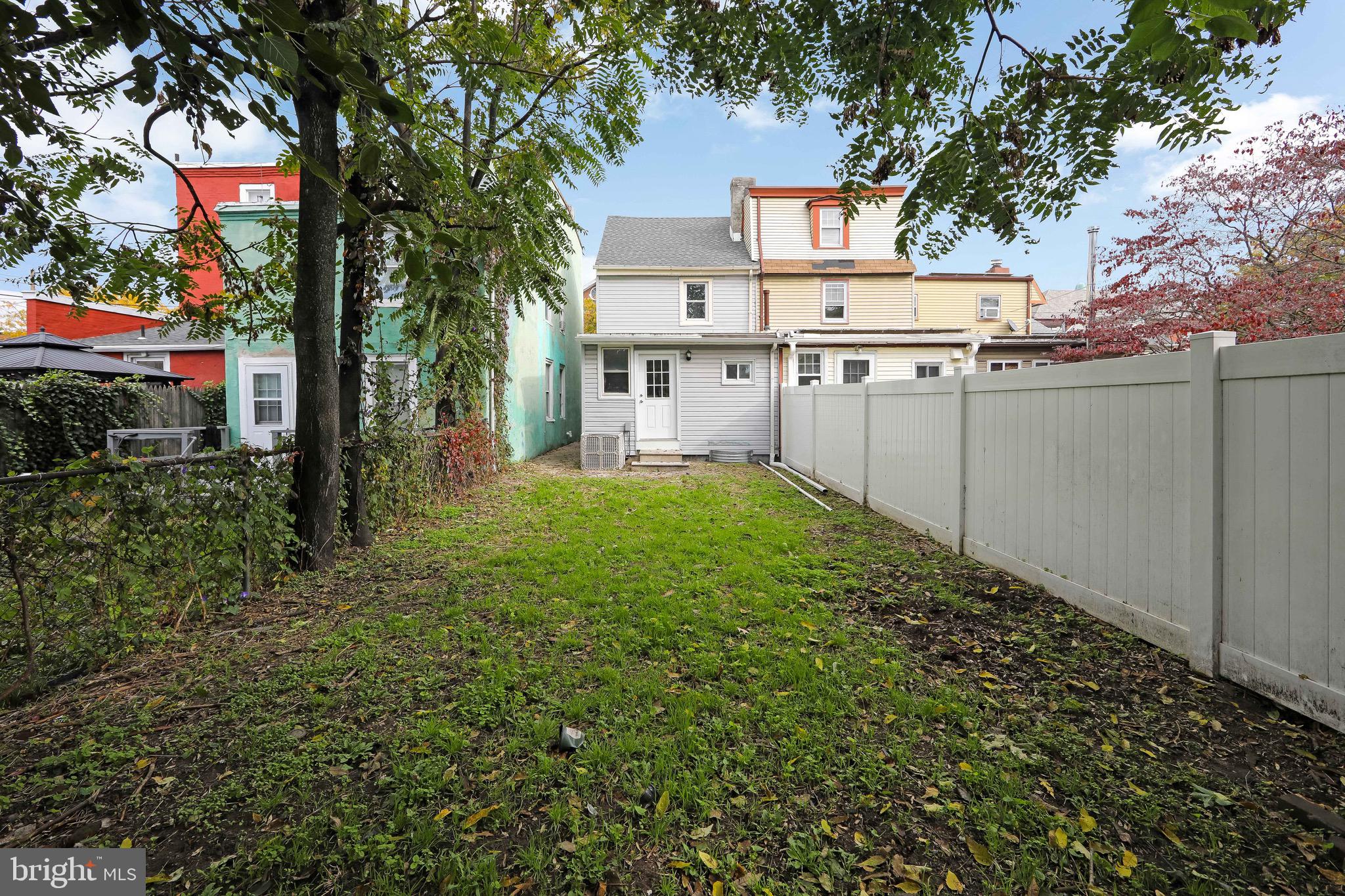 216 SOMERSET STREET