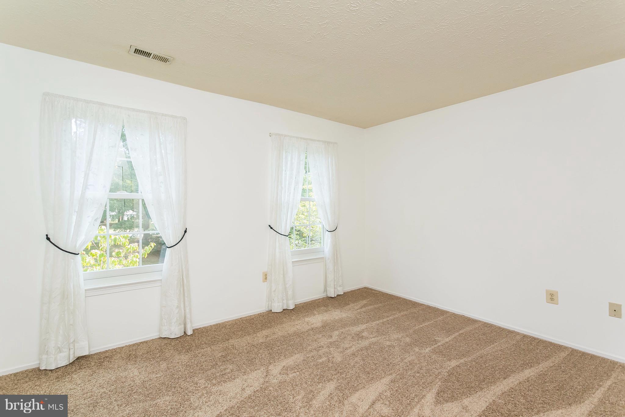 RED FOX FARMS - Residential