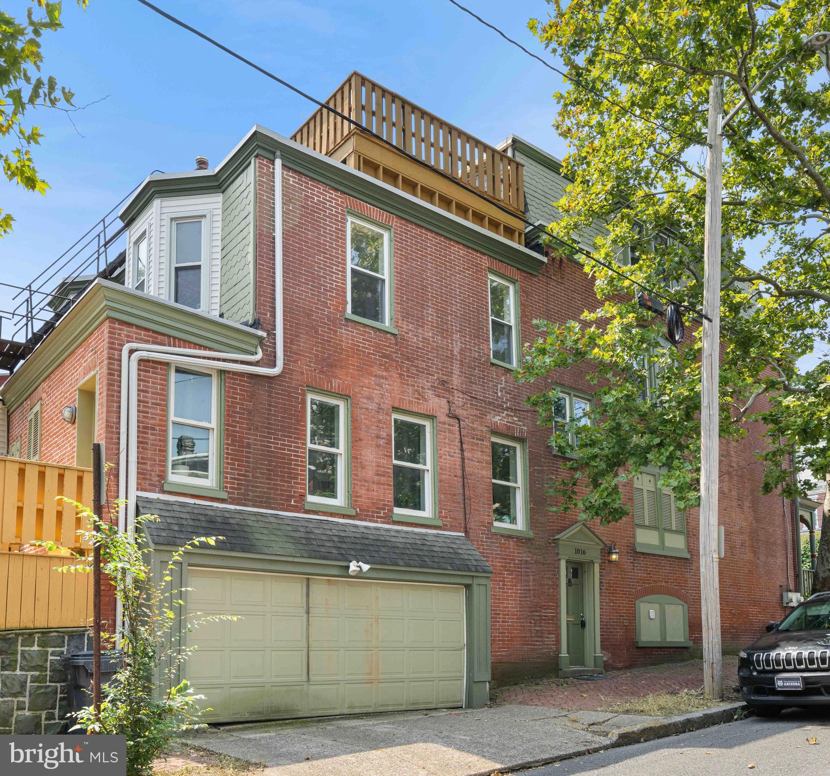 1016 KIRK AVENUE