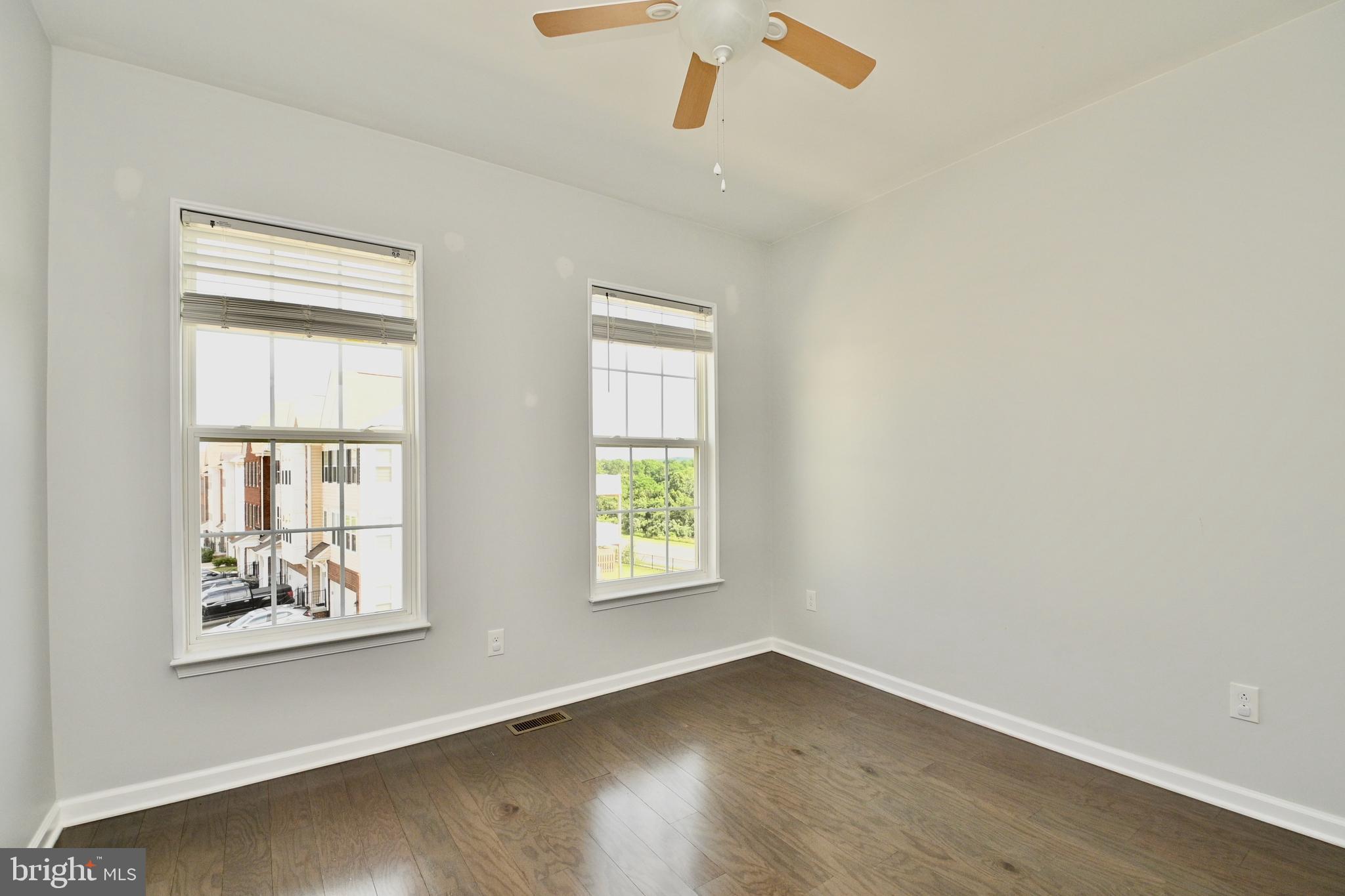 OVERLOOK AT UNIVERSITY CENTER - Residential