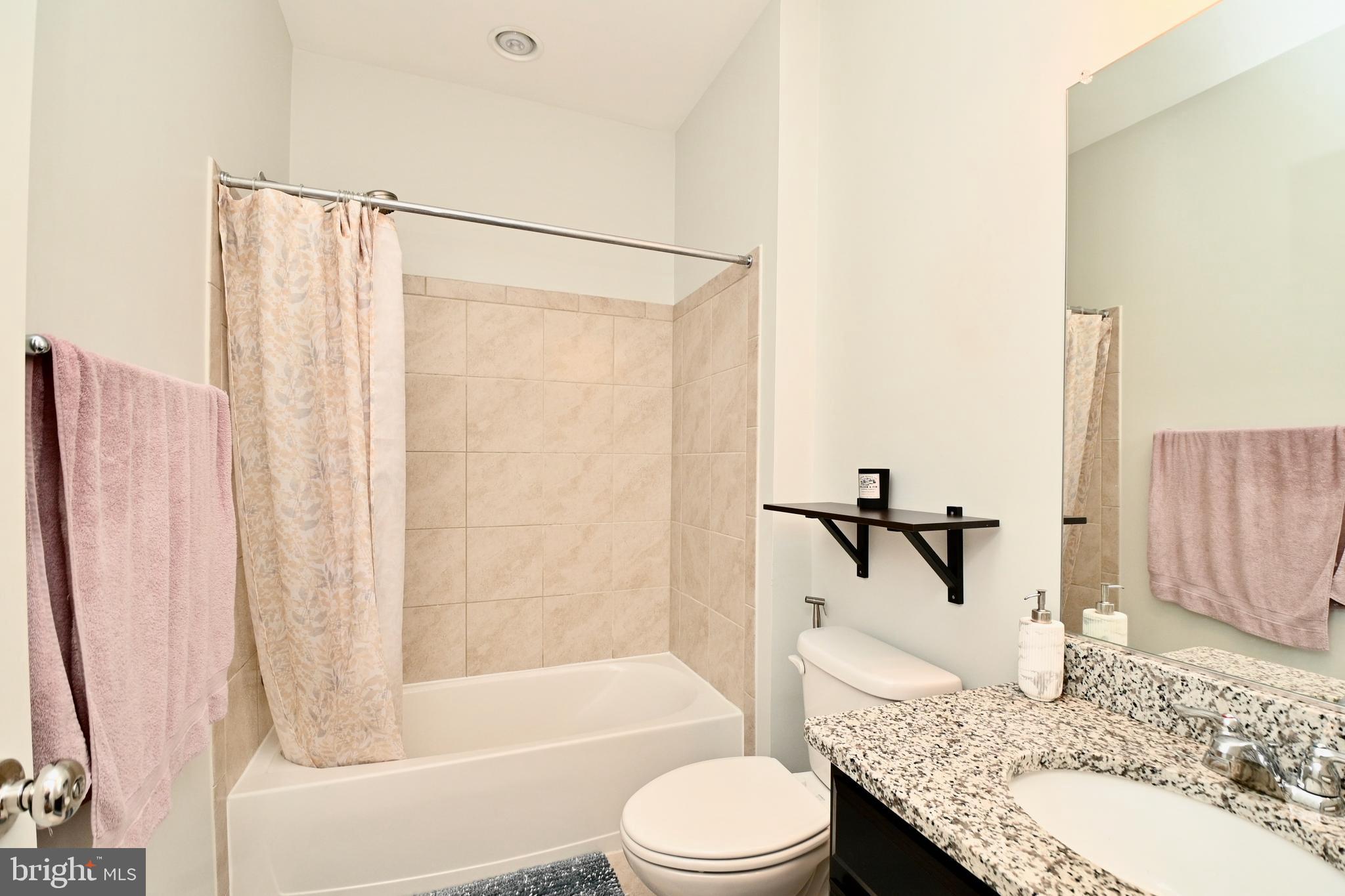 OVERLOOK AT UNIVERSITY CENTER - Residential