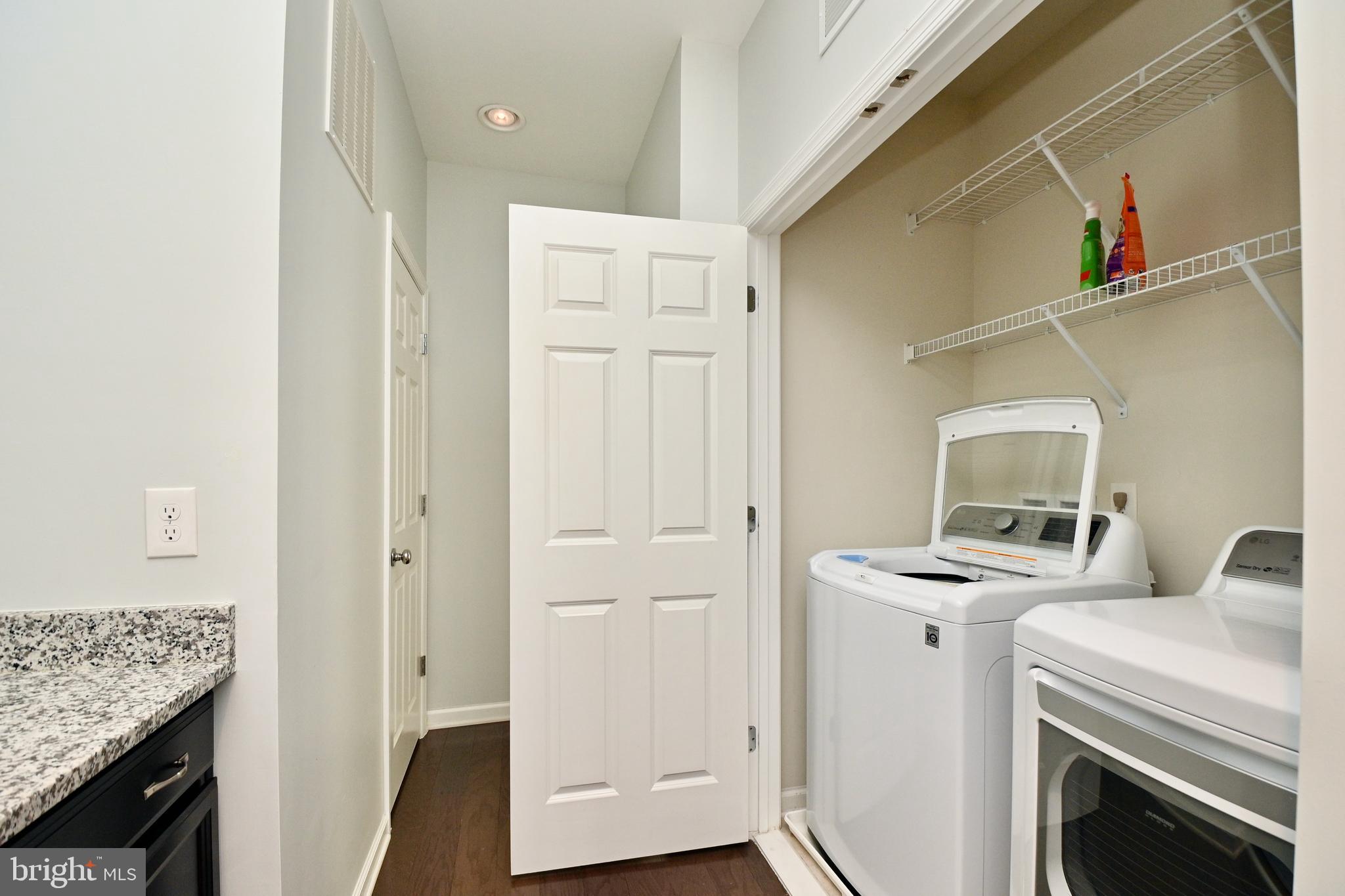 OVERLOOK AT UNIVERSITY CENTER - Residential