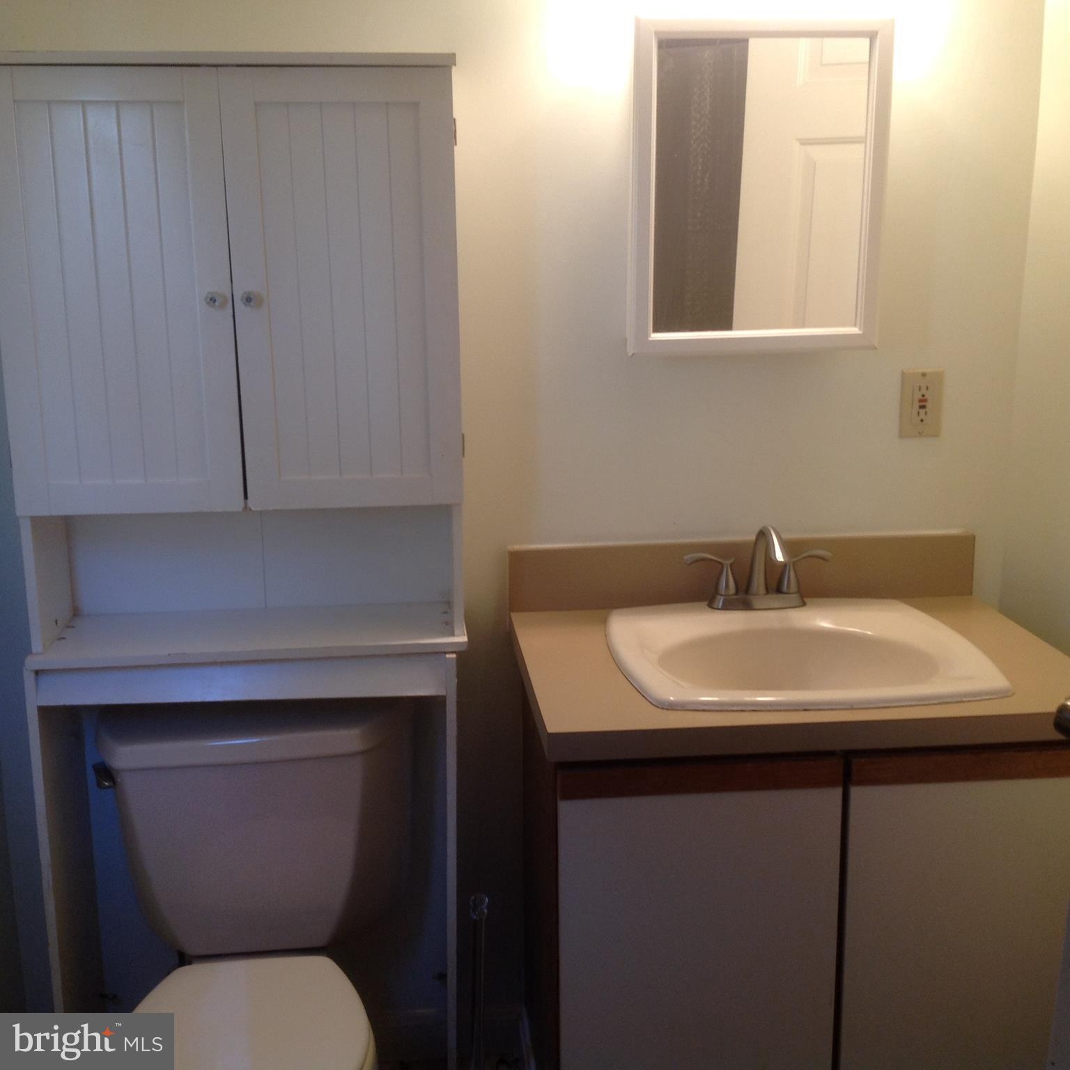 ENGLANDBORO - Residential Lease