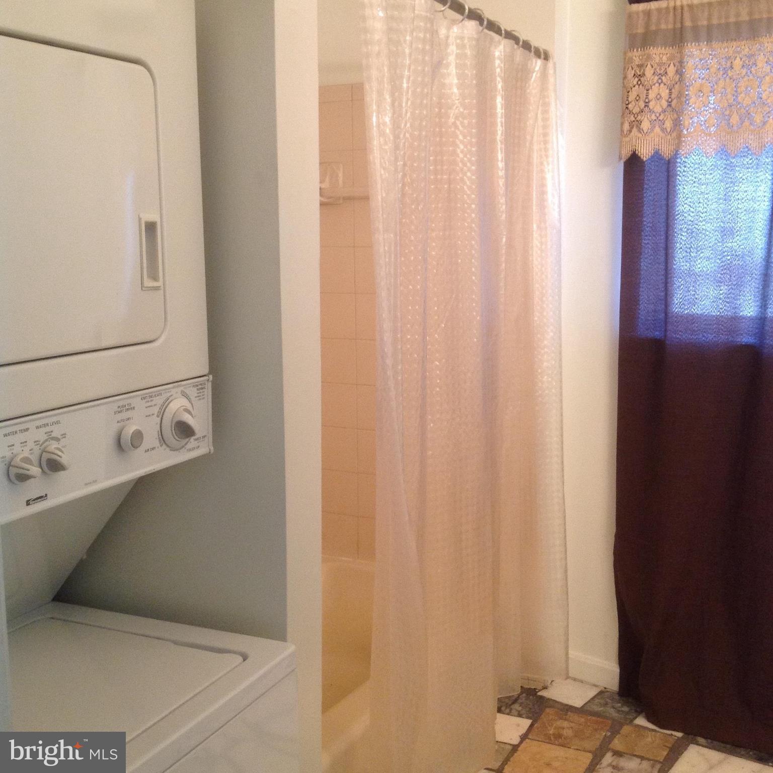 ENGLANDBORO - Residential Lease