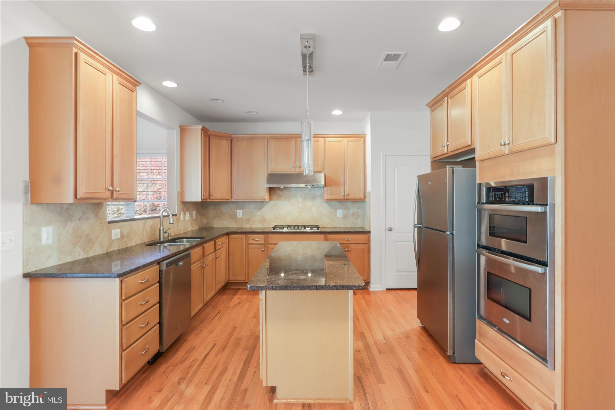 SOUTH RIDING - Residential Lease