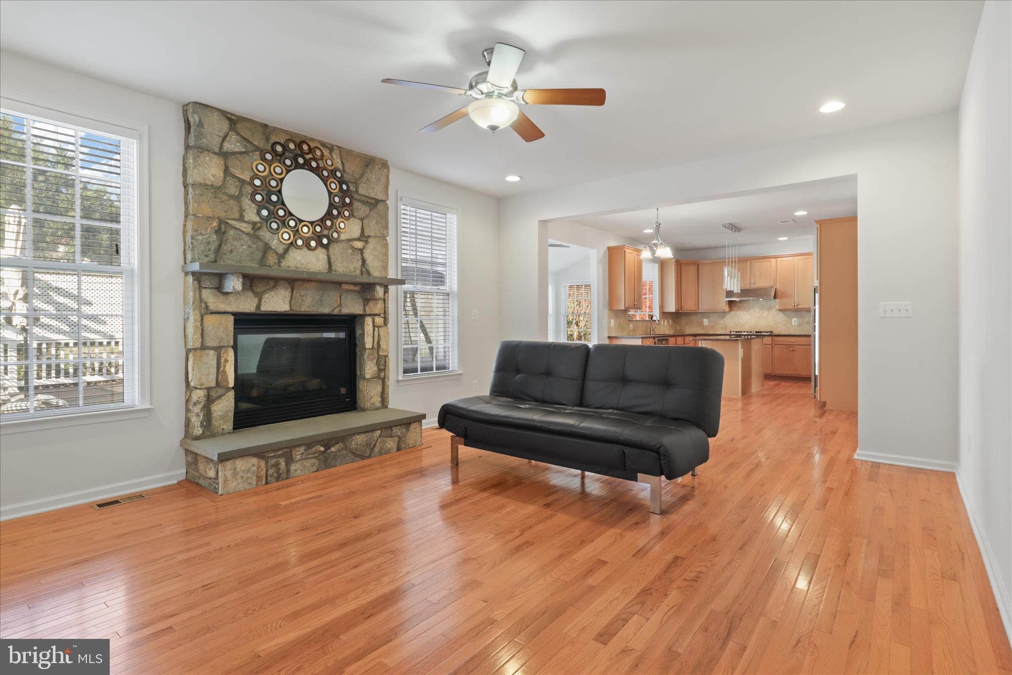 SOUTH RIDING - Residential Lease