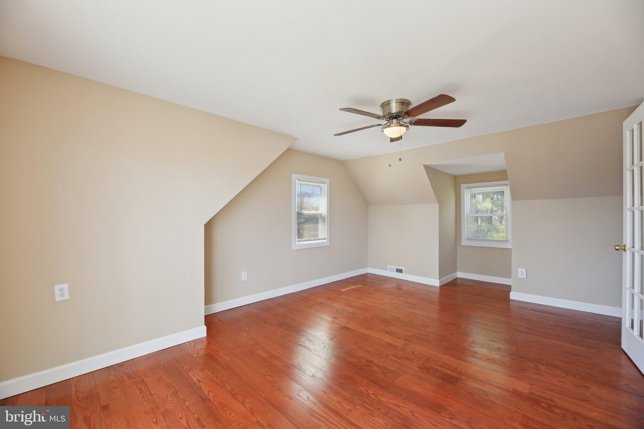 ROCKDALE MANOR - Residential