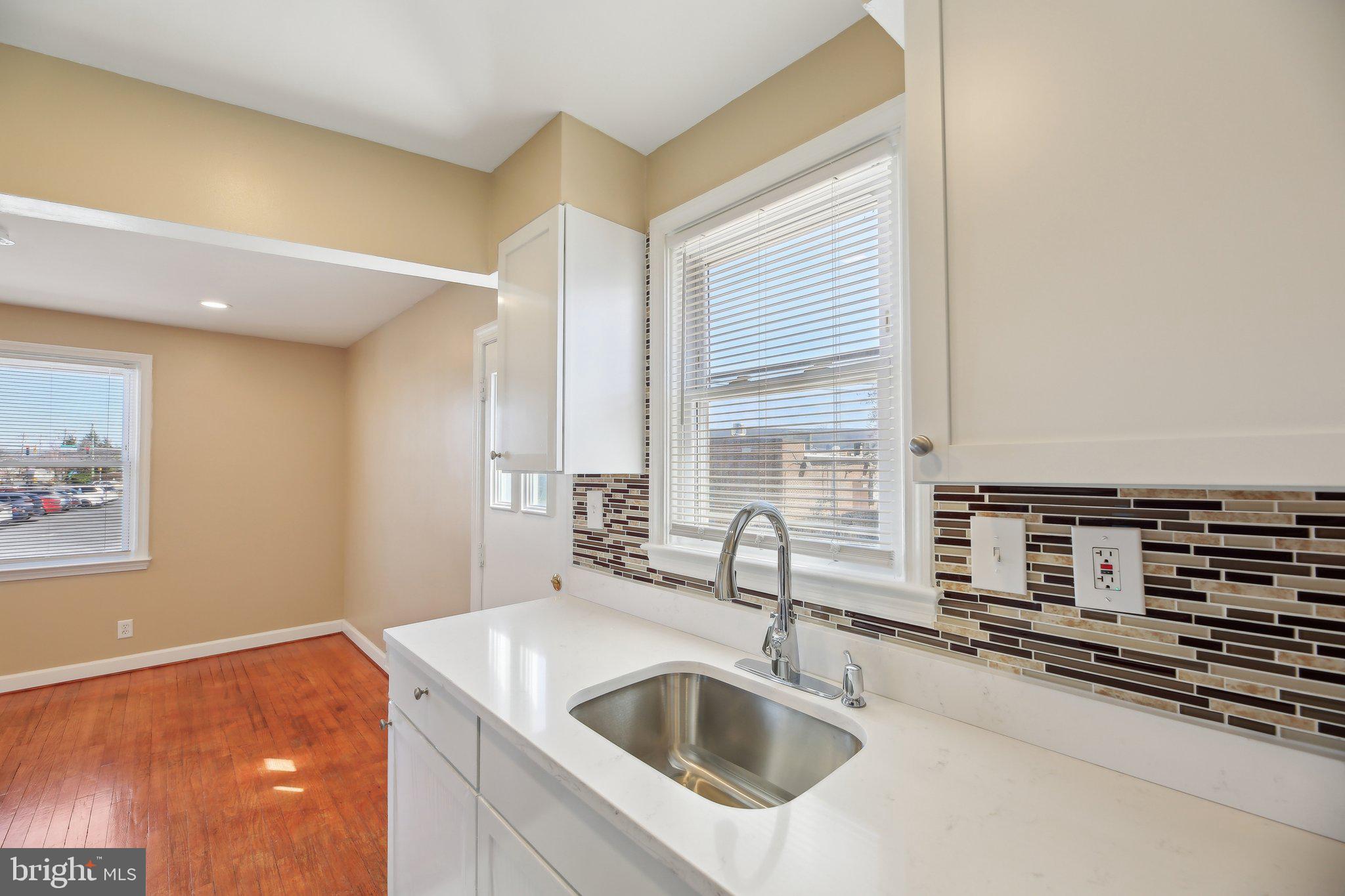 ROCKDALE MANOR - Residential