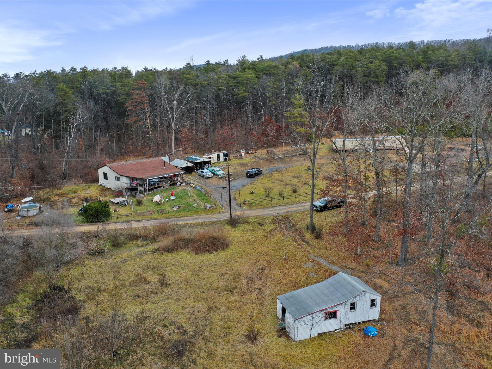 GOLDEN ACRES - Residential