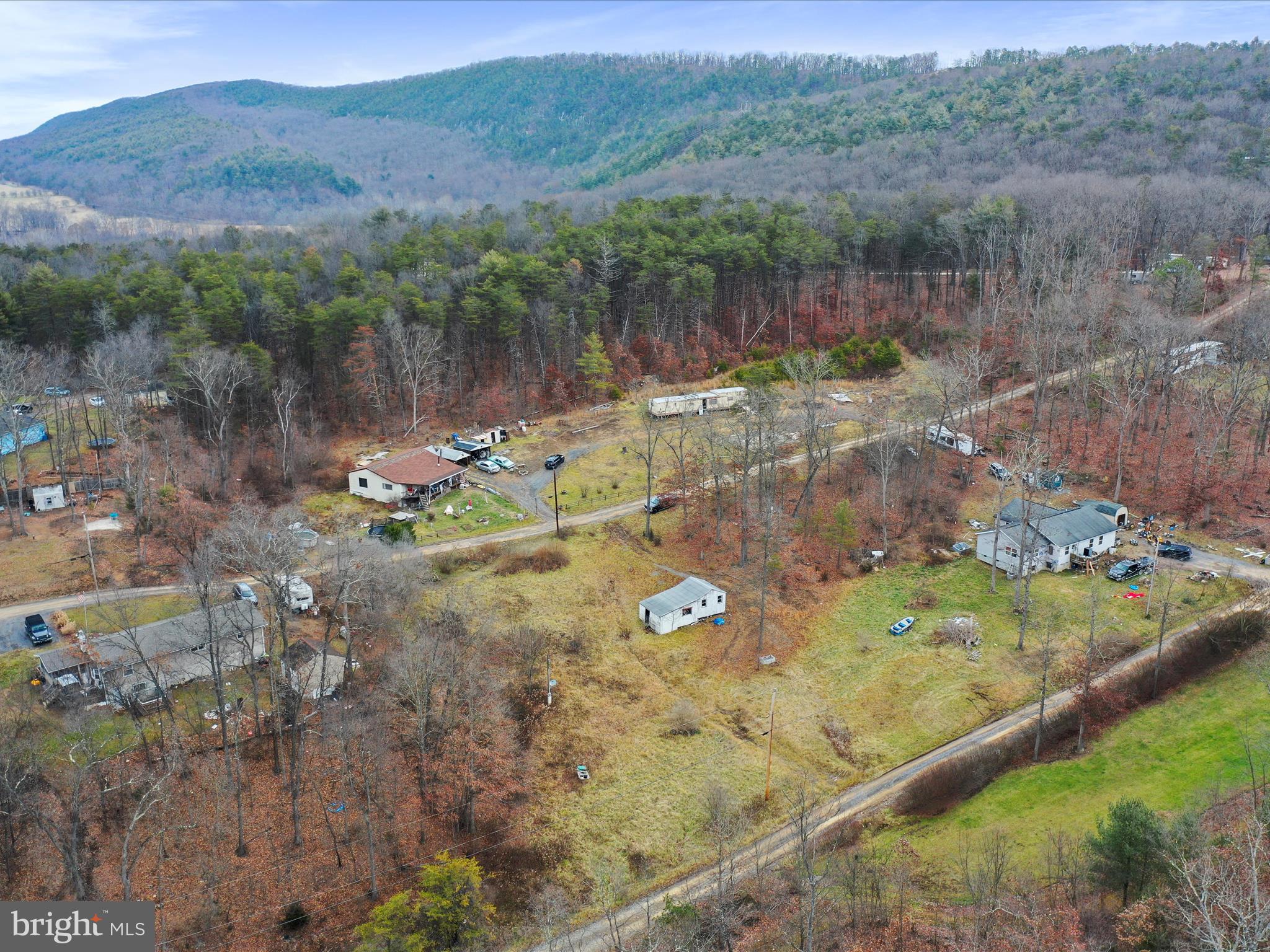 GOLDEN ACRES - Residential