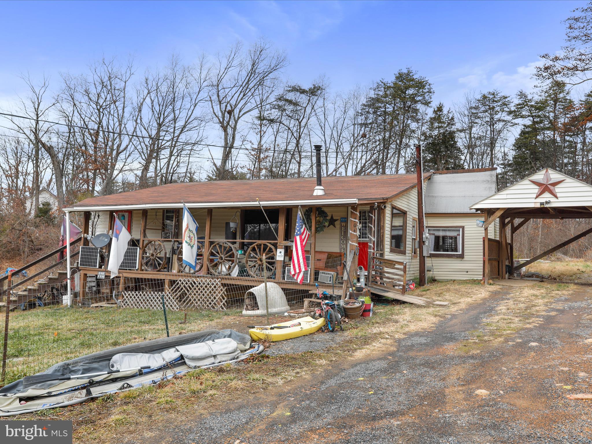 GOLDEN ACRES - Residential