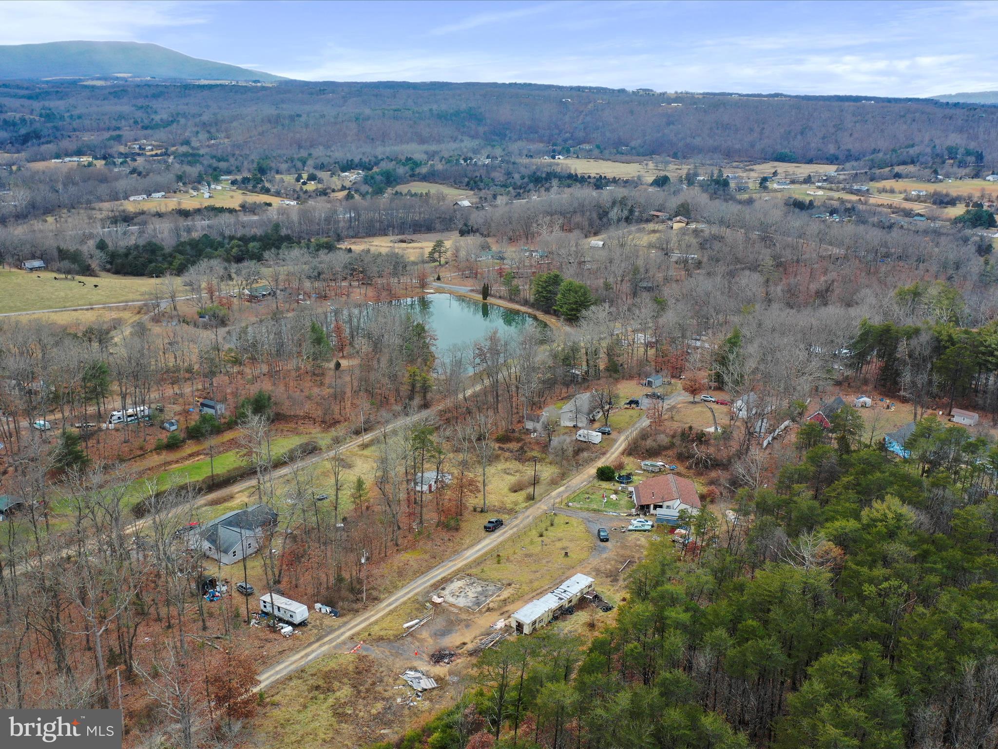 GOLDEN ACRES - Residential