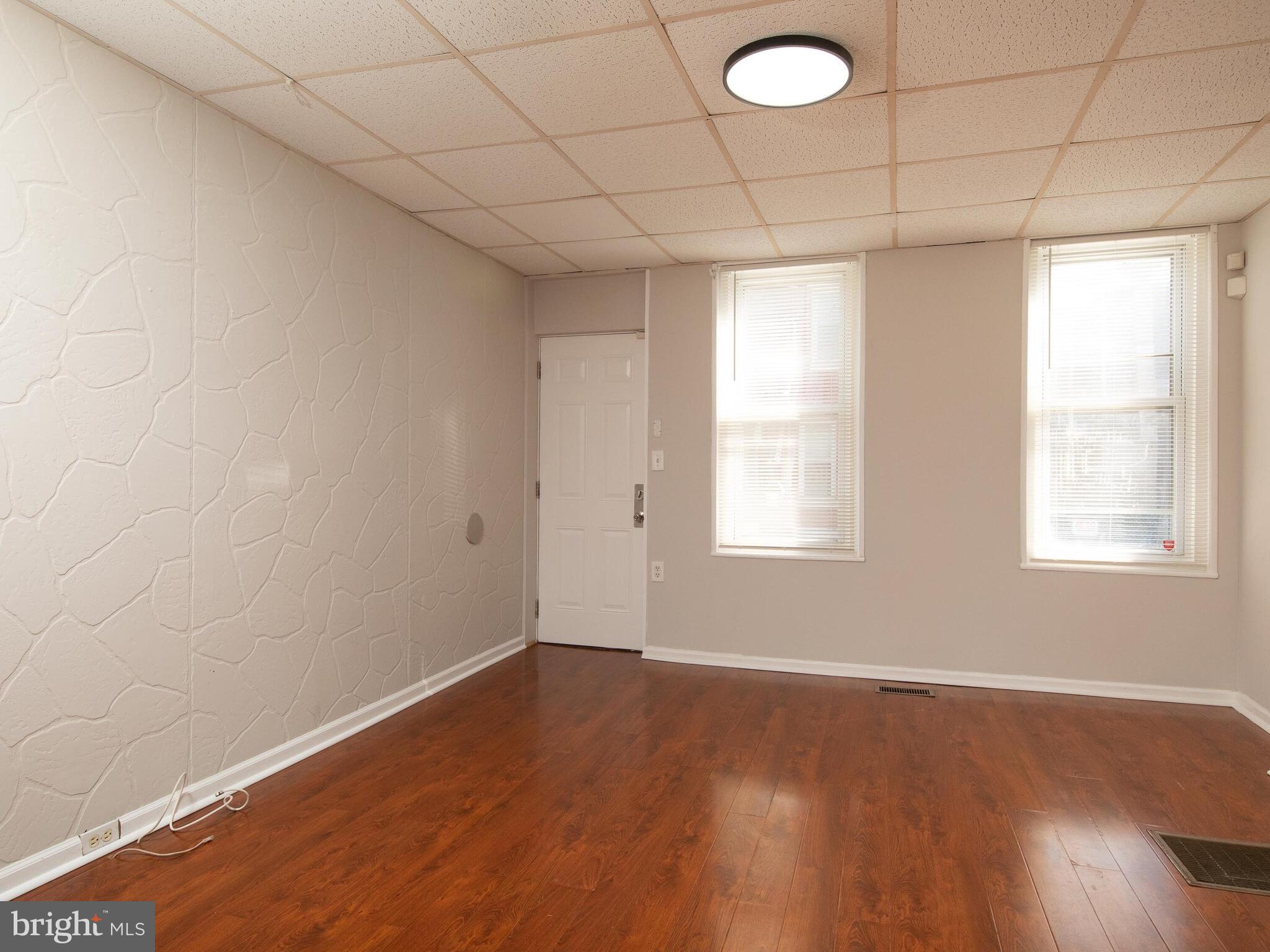 PORT RICHMOND - Residential