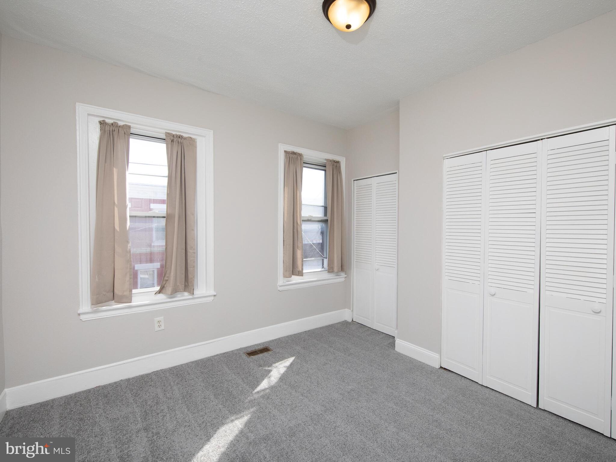 PORT RICHMOND - Residential