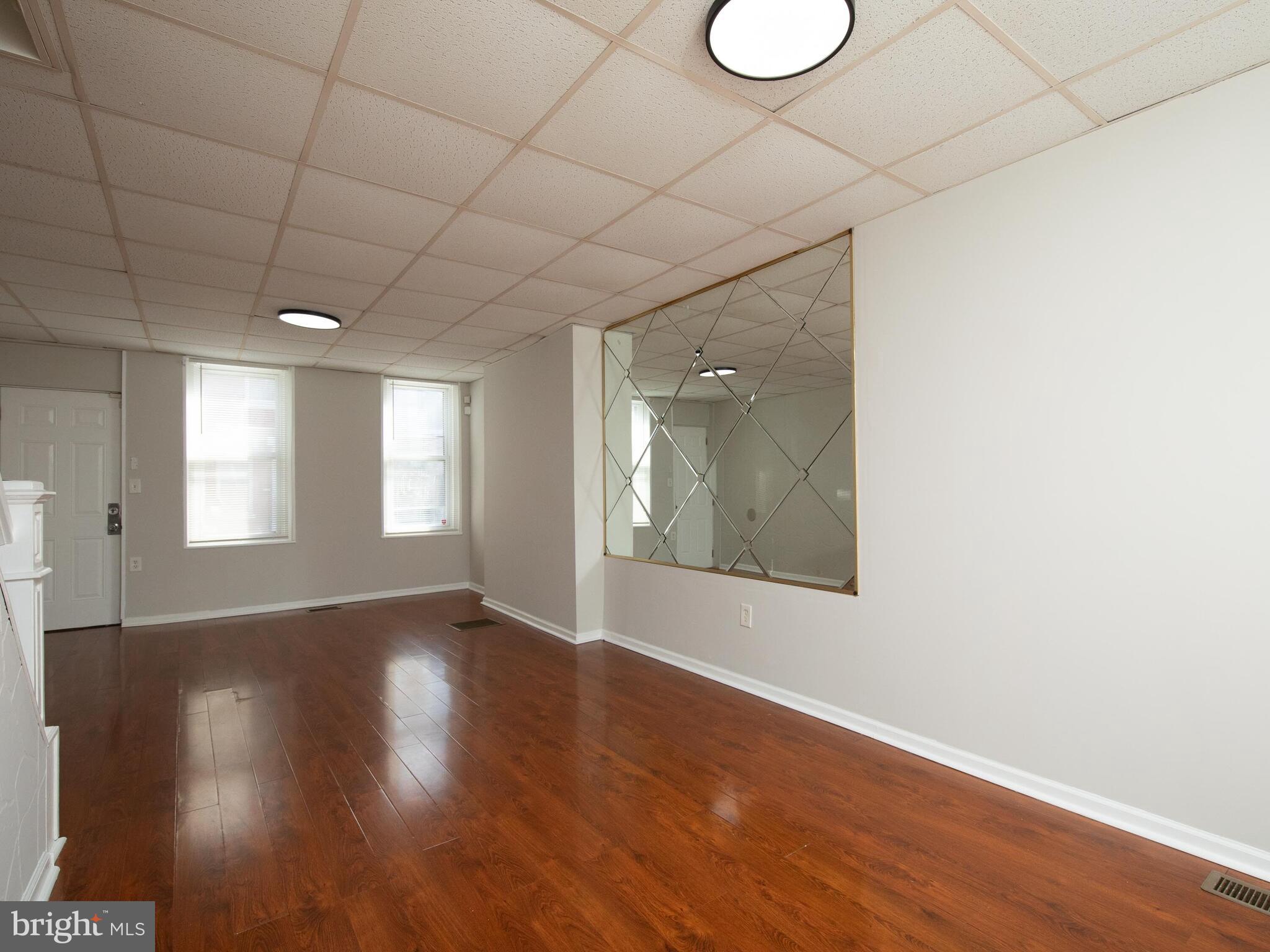 PORT RICHMOND - Residential