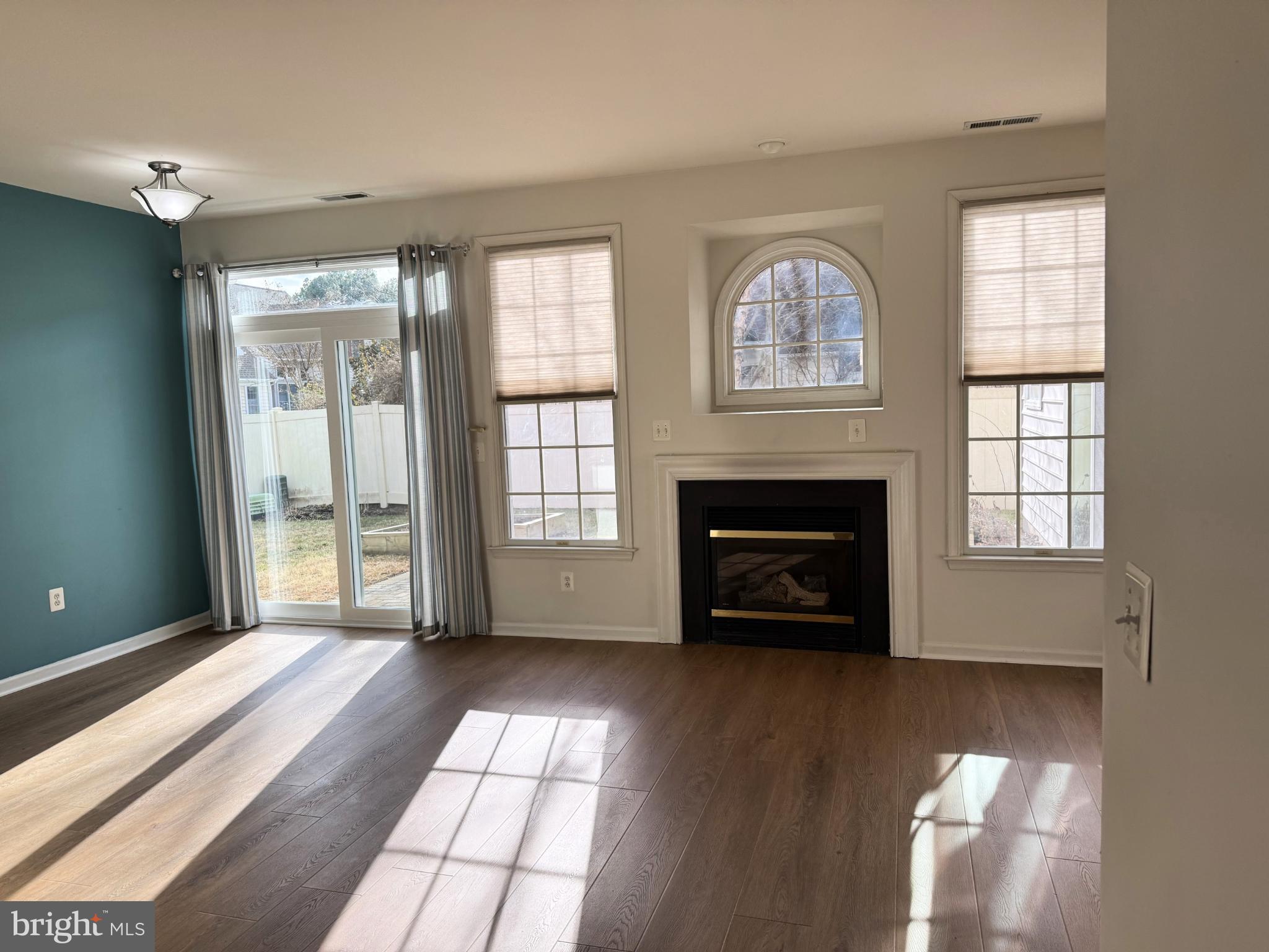 PINEHURST CIRCLE - Residential Lease