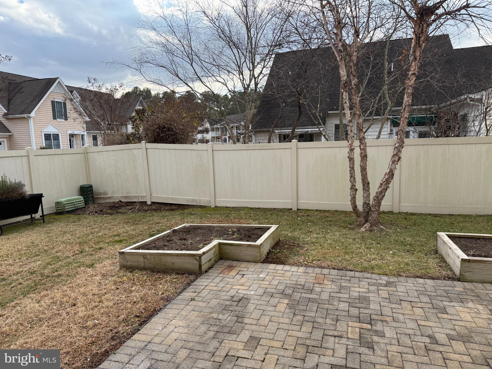 PINEHURST CIRCLE - Residential Lease